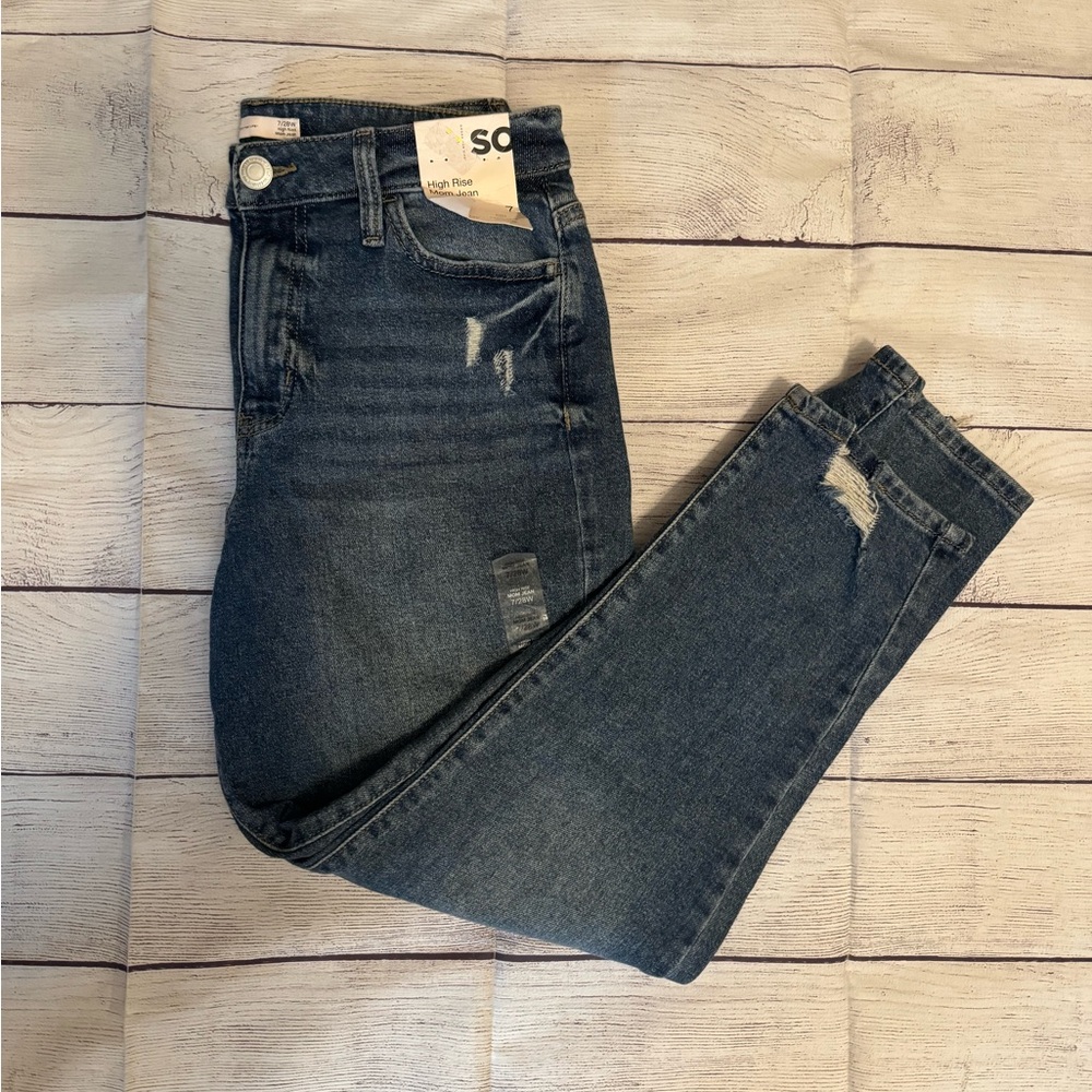 Women's NWT SO High Rise Mom Distressed Jeans